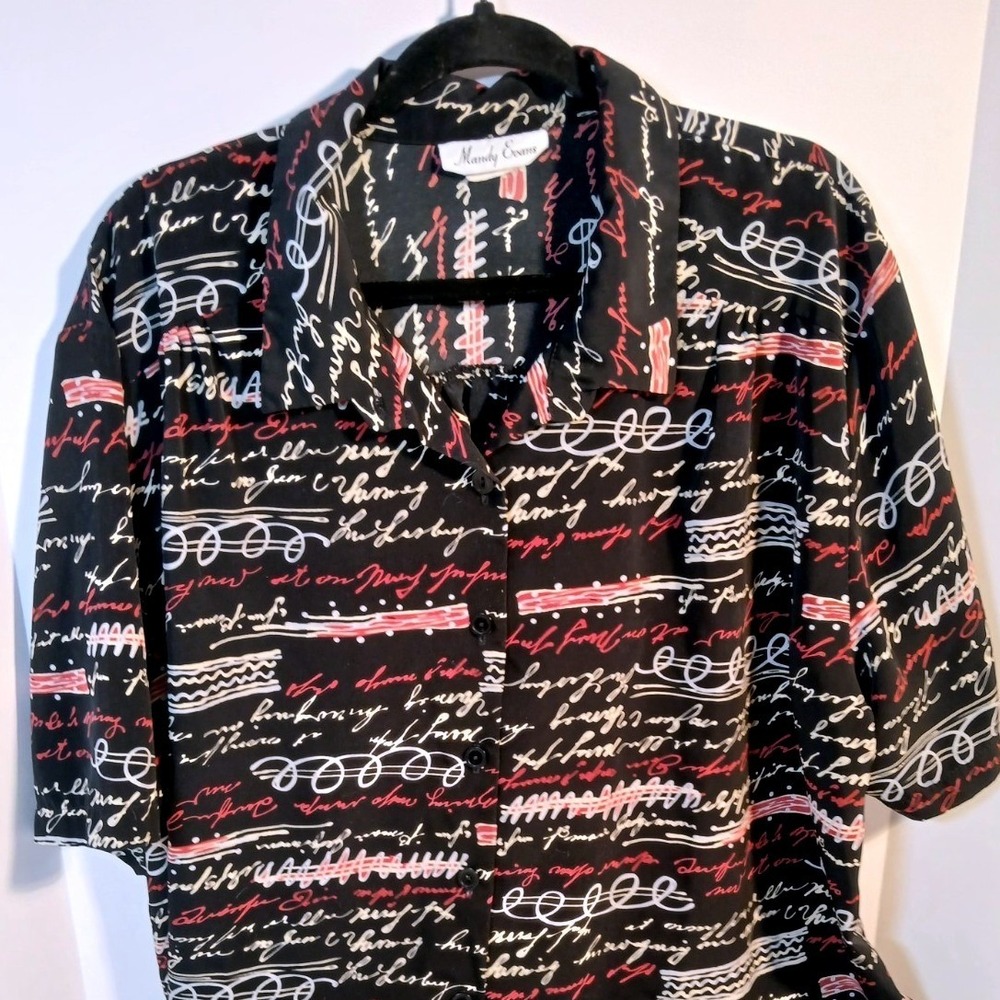 Mandy Evans short sleeve button blouse size 2XL black with red/white graphics